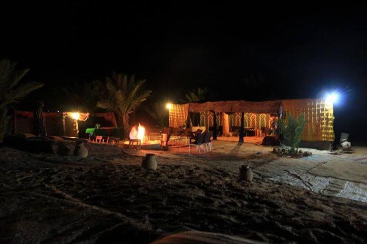 Auberge Sahara Garden Lac Yasmins Eksteriør bilde