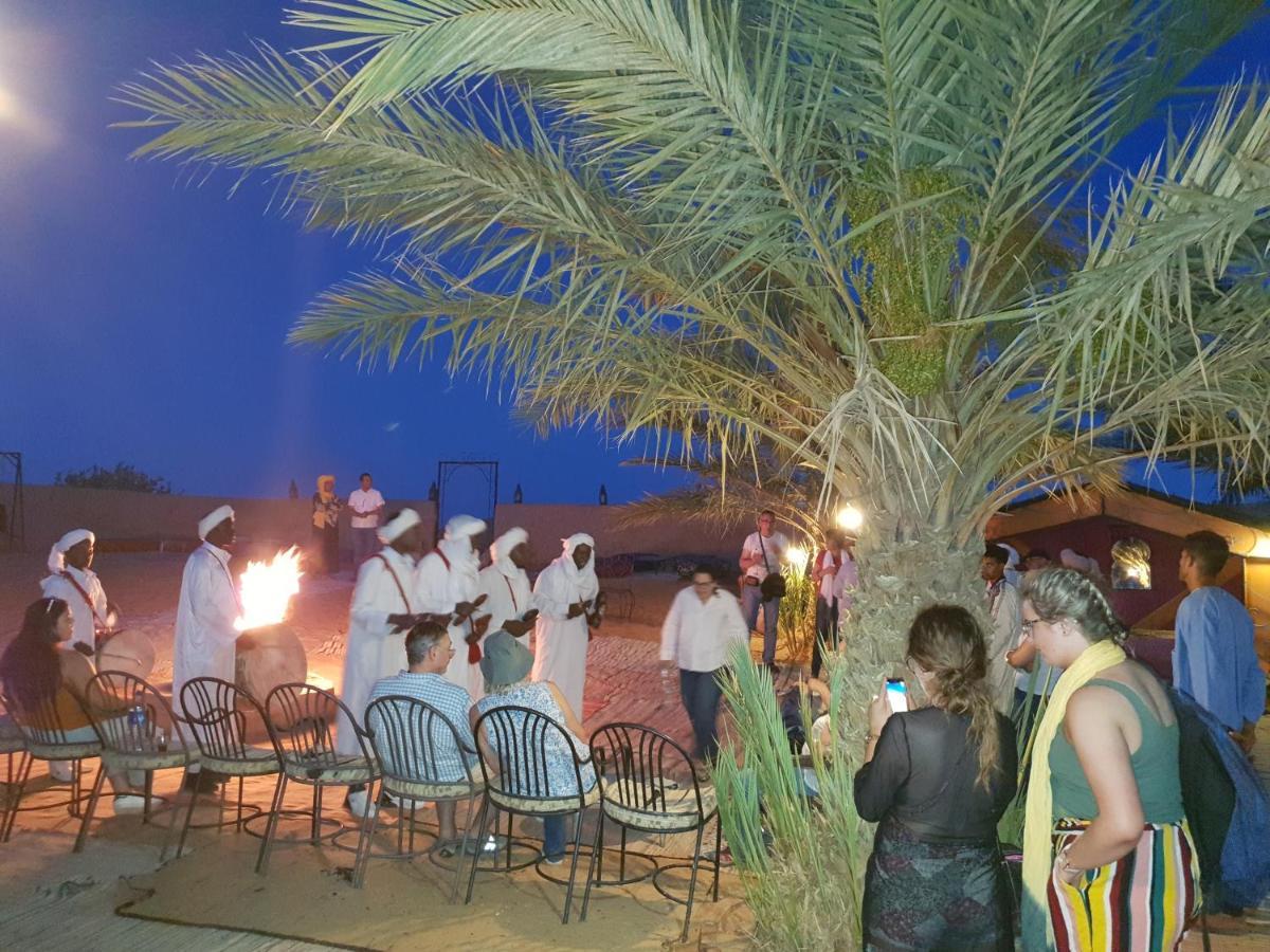 Auberge Sahara Garden Lac Yasmins Eksteriør bilde