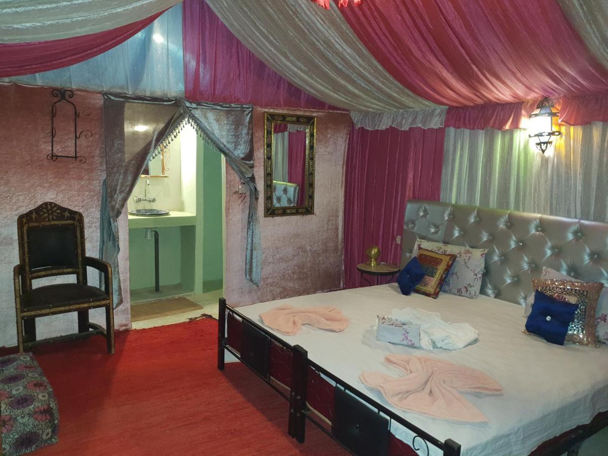 Auberge Sahara Garden Lac Yasmins Eksteriør bilde