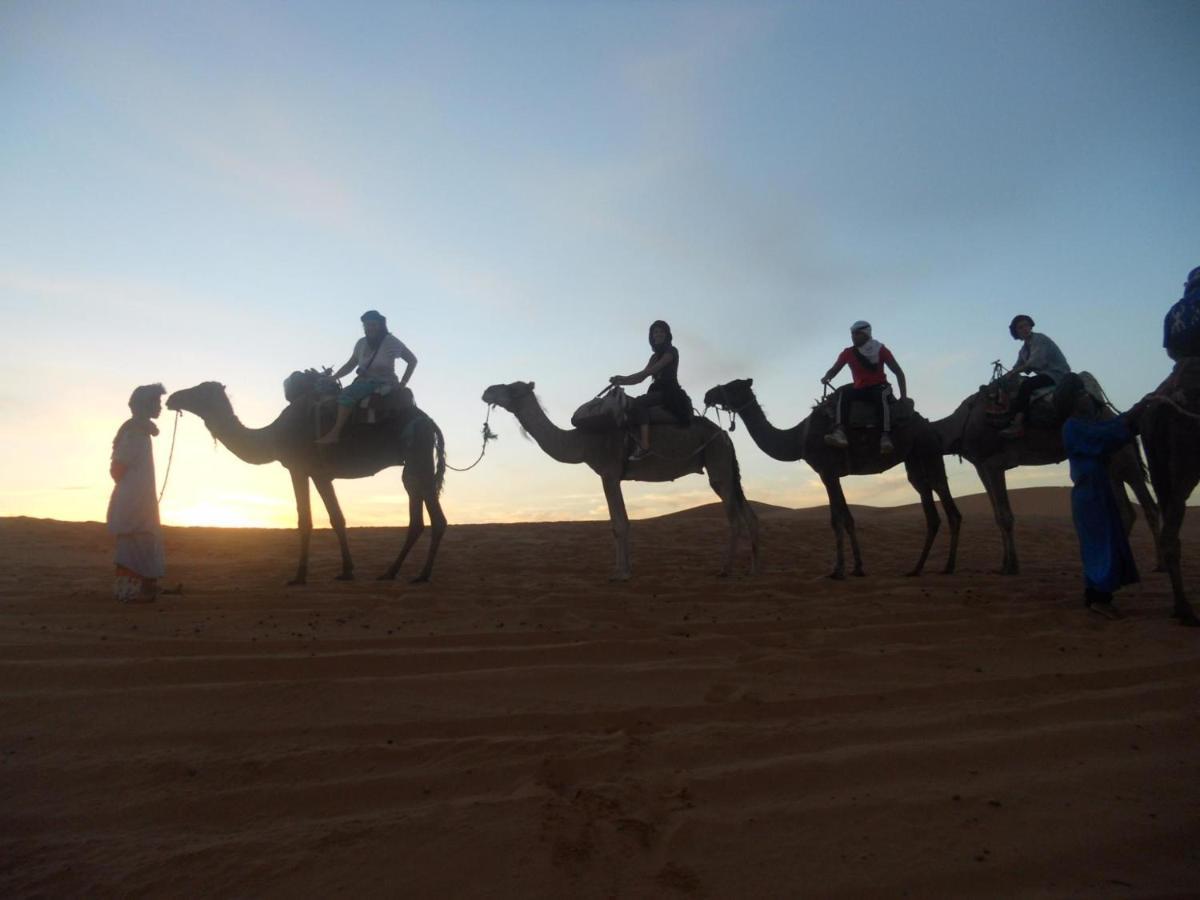 Auberge Sahara Garden Lac Yasmins Eksteriør bilde